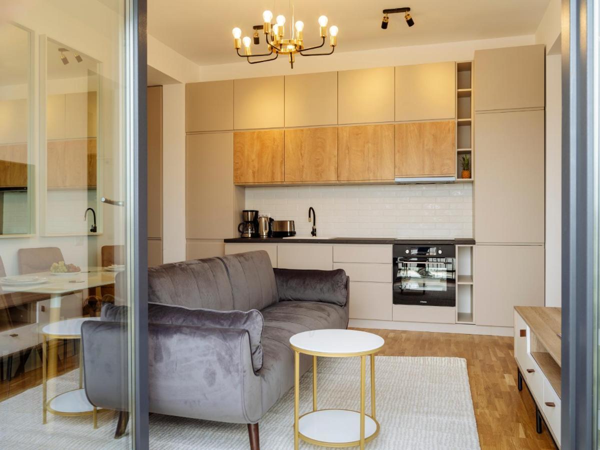Sunny 2Br Flat - Top Location - Amazing Balcony Bucareste Exterior foto