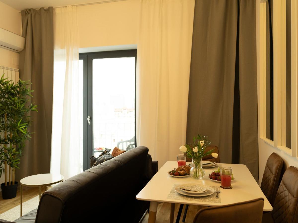 Sunny 2Br Flat - Top Location - Amazing Balcony Bucareste Exterior foto