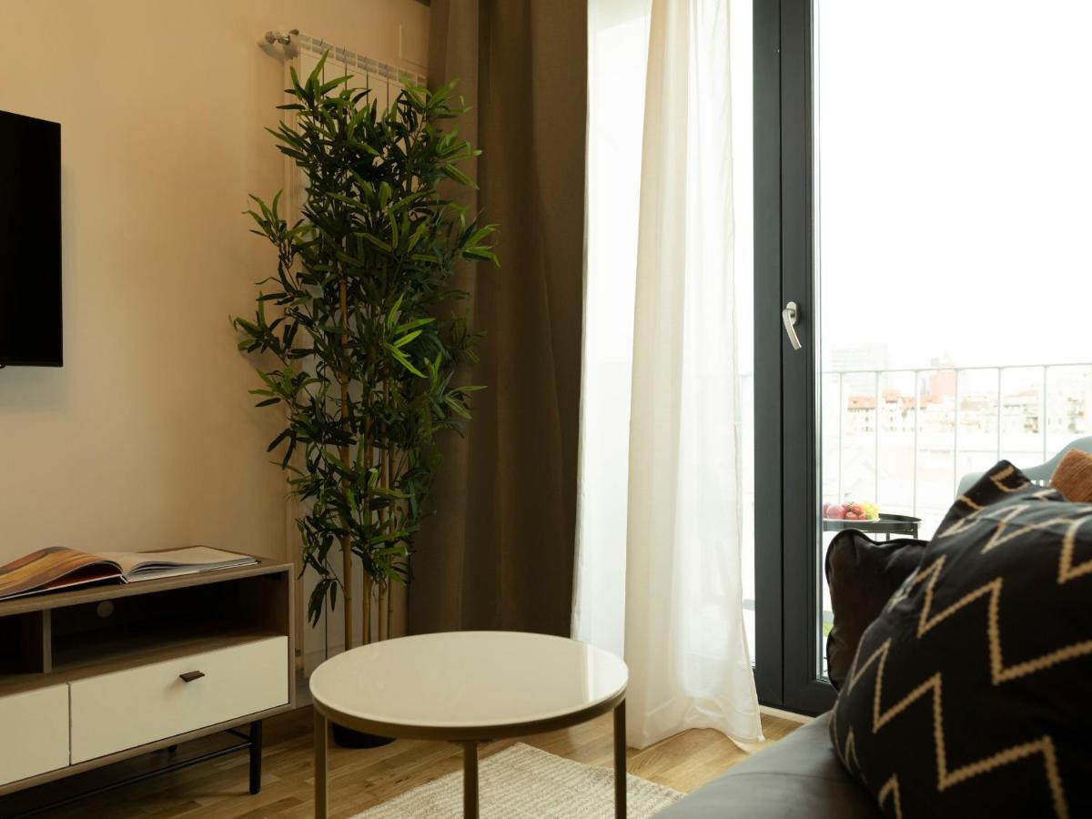 Sunny 2Br Flat - Top Location - Amazing Balcony Bucareste Exterior foto