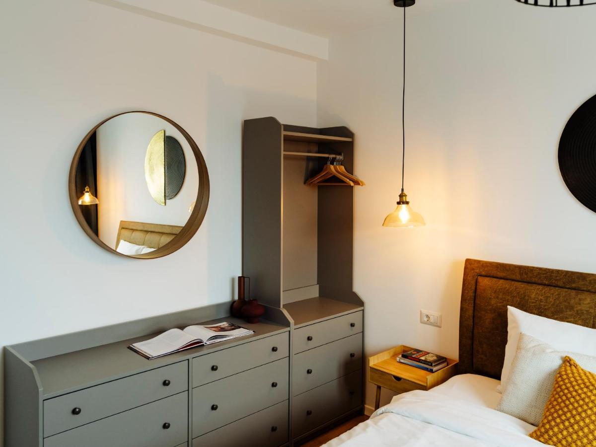 Sunny 2Br Flat - Top Location - Amazing Balcony Bucareste Exterior foto